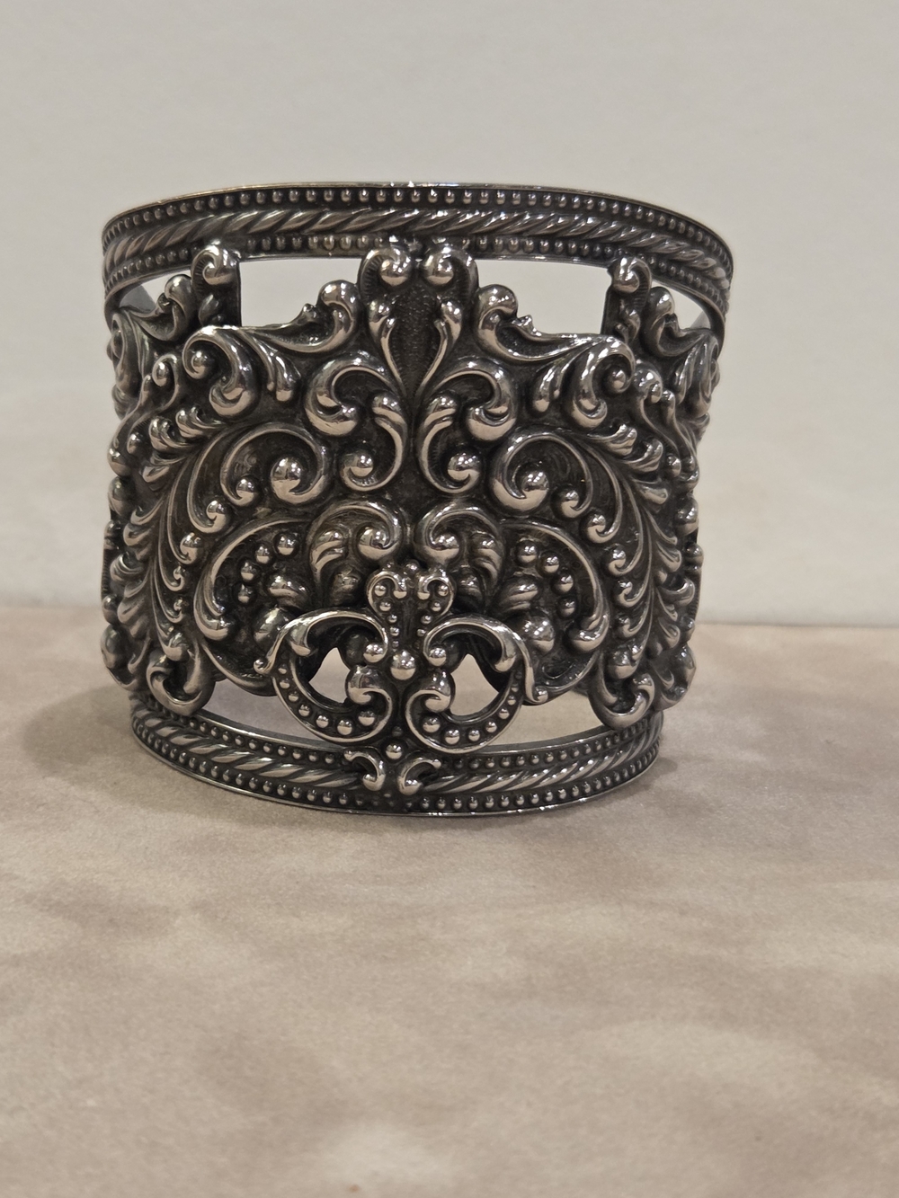 Fabulous 1950's Napier Ornate Filigree Silver-plated Cuff Bracelet - Picture 1 of 11